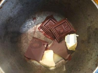 Traškūs imbieriniai sausainiai su šokolado apvalkalu ir riešutais Žingsnis 4