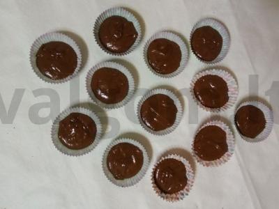 Švelnūs varškės keksiukai su šokoladu Žingsnis 3