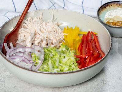 Lengvos salotos su vištiena Žingsnis 2