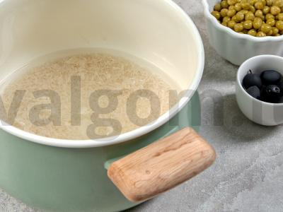 Vištienos ir ryžių salotos Žingsnis 1