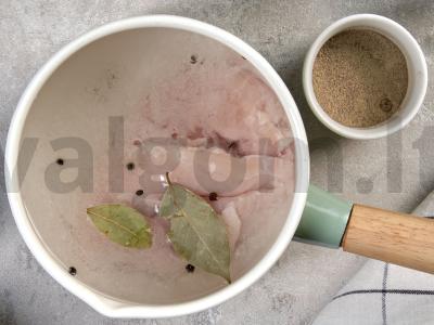 Vištienos ir ryžių salotos Žingsnis 3