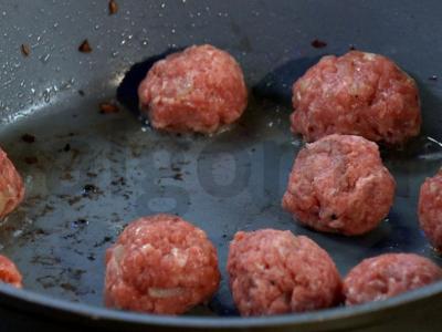 Mitboli pomidorų padaže su ryžiais Žingsnis 3