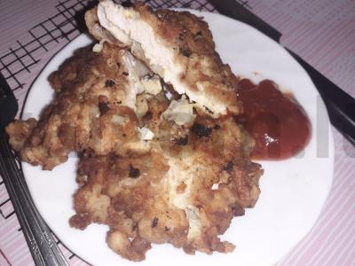Burnoje tirpstantys grynuoliai. pagrindine nuotrauka