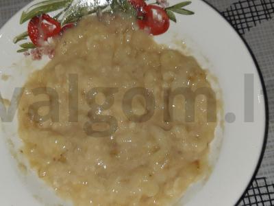 Švelnus bananų ir grietinėlės suflė Žingsnis 1