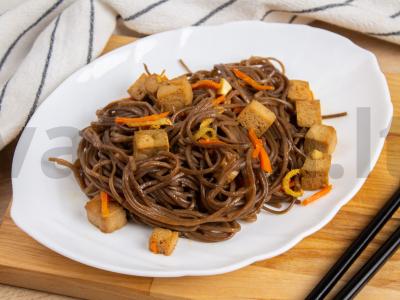 Soba su tofu pagrindine nuotrauka