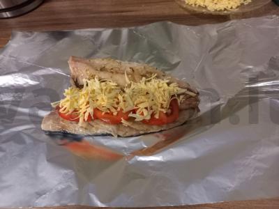 Kepta skumbrė su sūriu ir pomidorais Žingsnis 3