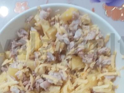 Salotos "Ladies'" su vištiena, ananasais ir česnakais Žingsnis 5