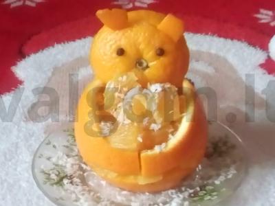 Oranžinis naujametinis desertas pagrindine nuotrauka