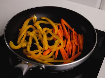 Soba su krevetėmis ir saldžiųjų aitriųjų paprikų padažu Žingsnis 4