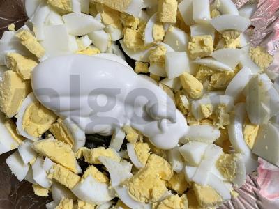 Pupelių istorijos salotos su dešra ir kiaušiniu Žingsnis 5