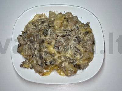 Aromatingi grybai su vištienos filė pagrindine nuotrauka