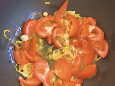 Pomidorų ir krevečių frittata Žingsnis 4