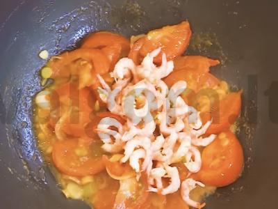Pomidorų ir krevečių frittata Žingsnis 5