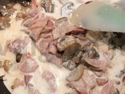 Makaronai su šonine ir grybais Žingsnis 5