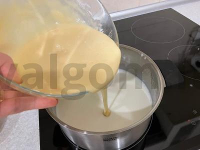 Tinginys "Napoleonas" iš pūkuotų ausų Žingsnis 3