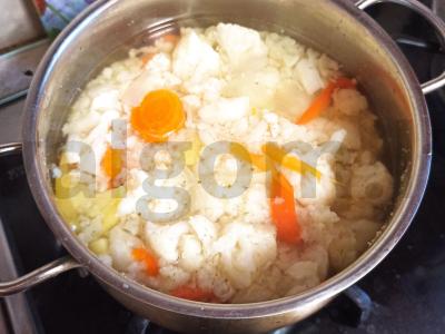 Daržovių kreminė sriuba su skrebučiais Žingsnis 2