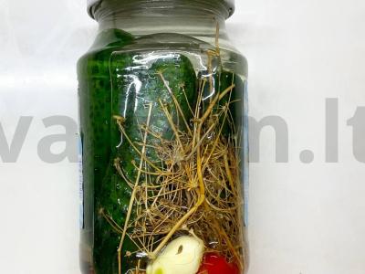 Žiemai skirti marinuoti agurkai Žingsnis 1