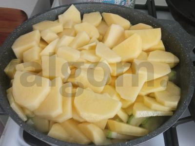 Vištiena ir bulvės kaimišku stiliumi Žingsnis 3