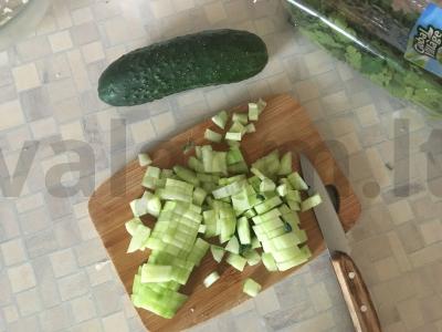 Salotos "Pavasario vitaminai" su ridikėliais ir kiaušiniu Žingsnis 2