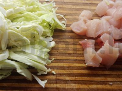 Švelnus kopūstų pyragas su vištiena Žingsnis 1