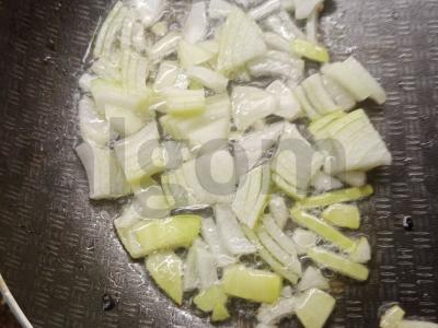 Švelnus kopūstų pyragas su vištiena Žingsnis 2