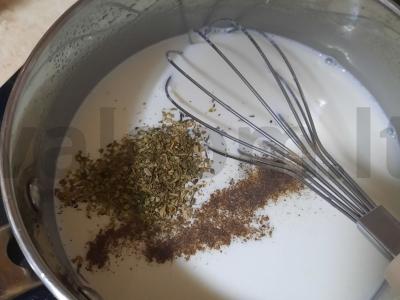 Klasikinė lazanija su grietinėlės padažu Žingsnis 13