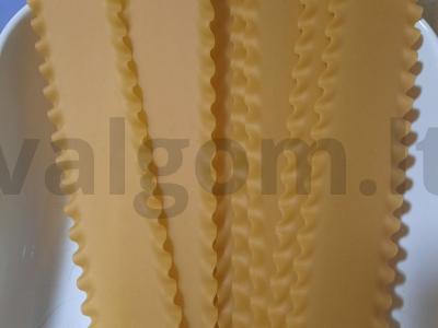 Klasikinė lazanija su grietinėlės padažu Žingsnis 16