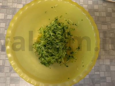 Agurkų apkepai Žingsnis 1