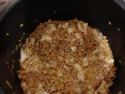 Grikiai daugiafunkcinėje keptuvėje Žingsnis 3