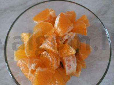 Vaisių salotos su kiviais ir jogurtu Žingsnis 4