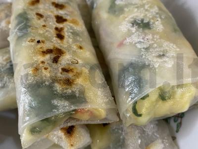 Pavasariniai suktinukai su sūriu ir žolelėmis pagrindine nuotrauka