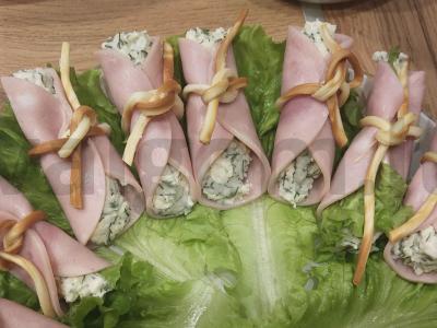 Kumpio suktinukai su sūrio ir česnakų įdaru Žingsnis 3