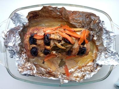 Gražus kiaulienos karbonadas folijoje orkaitėje Žingsnis 2