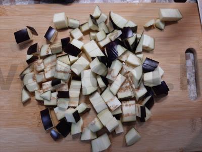 Salotos su keptais baklažanais Žingsnis 1