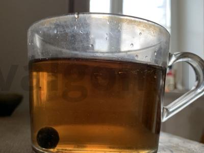 Juodoji arbata su medumi ir uogomis Žingsnis 4