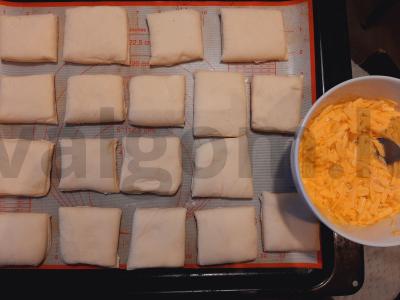 Tingūs sūrio paplotėliai Žingsnis 2