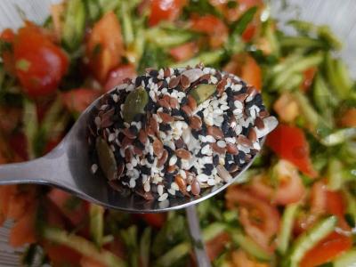 Salotos su vitaminų padažu Žingsnis 8