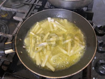 Bulvių užkandis prie mėgstamo filmo Žingsnis 8