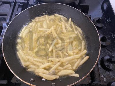 Bulvių užkandis prie mėgstamo filmo Žingsnis 9