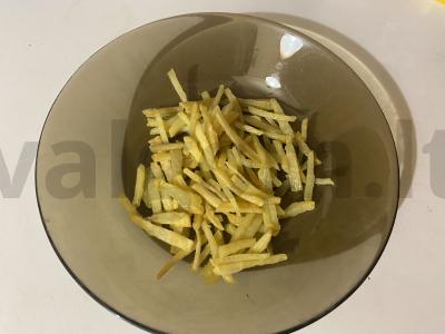 Bulvių užkandis prie mėgstamo filmo Žingsnis 10