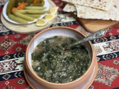 Lęšių sriuba su špinatais pagrindine nuotrauka