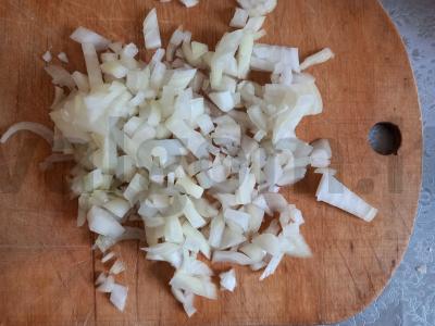 Naminiai čeburekai su malta kiauliena keptuvėje Žingsnis 3