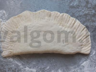 Naminiai čeburekai su malta kiauliena keptuvėje Žingsnis 7