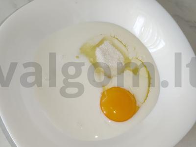 Bananų skrebučiai pusryčiams Žingsnis 2