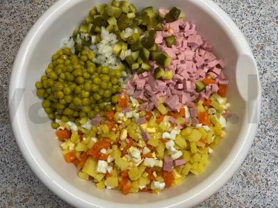 Olivier užkandis tartaletėse. Žingsnis 2