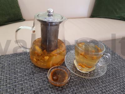 Arbata su šaltalankiais, apelsinais ir imbierais pagrindine nuotrauka