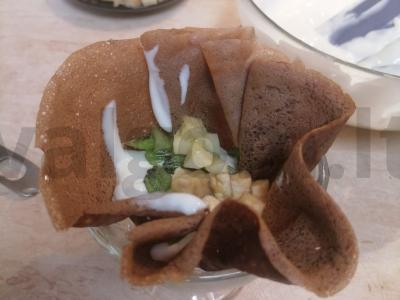 Blynų tortas su grietine ir vaisiais Žingsnis 13