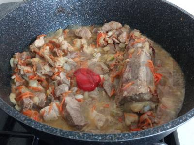 Kalakutienos troškinys su bulvėmis Žingsnis 6