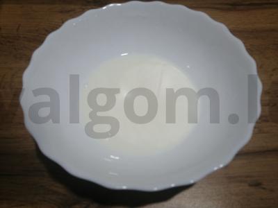 Minutės picos kepimas mikrobangų krosnelėje. Žingsnis 1