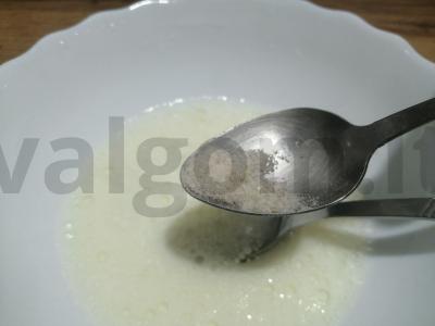 Minutės picos kepimas mikrobangų krosnelėje. Žingsnis 3